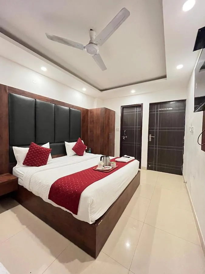 *** Hotel Airport Qualia Suites New Delhi India