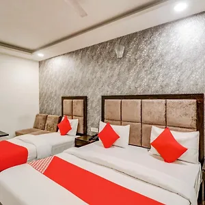 3* Hotel Oyo Olive